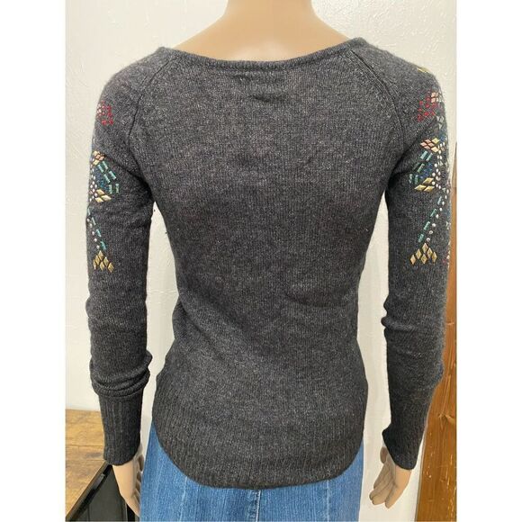 Silence + Noise Anthropology Embellished Sweater Top Women’s Sz S - Picture 3 of 6